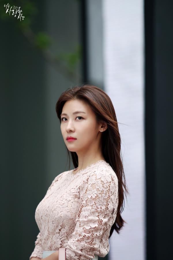 K-Drama Fashion  Ha Ji Won's Style from “The Time We Were Not In